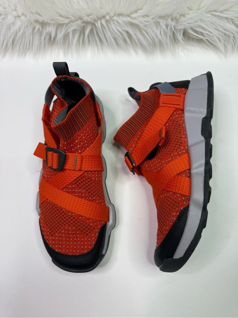 Chaco Orange Knit Strap Women Sneaker Boot Walking Hiking Size 7 New